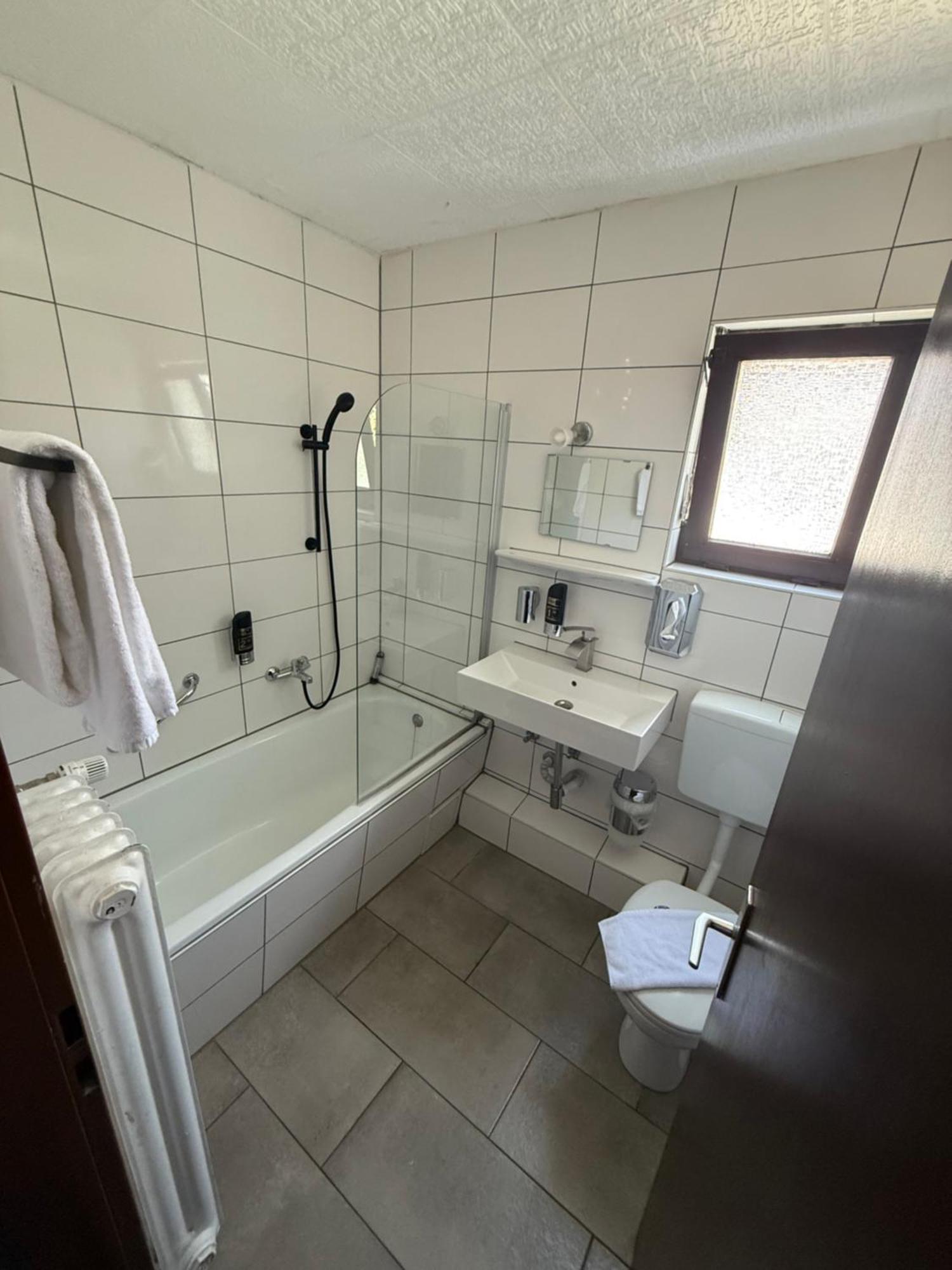 Parkhotel Lindenhof - Kostenlose Parkplaetze أوفنباخ المظهر الخارجي الصورة